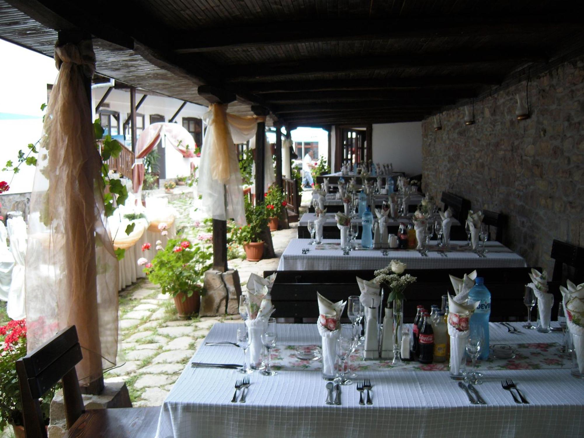 Family Hotel Bile Beli Osŭm Exterior foto